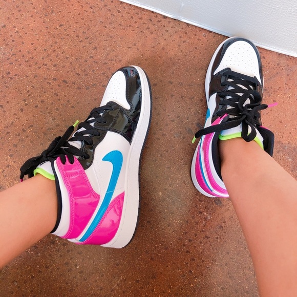 Air jordan 1 mid - Picture 1 of 7